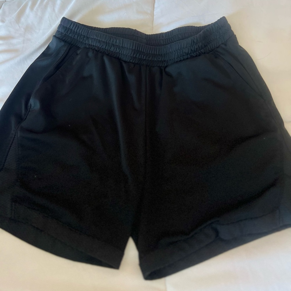 Girls Basketball Shorts, Long, Black.